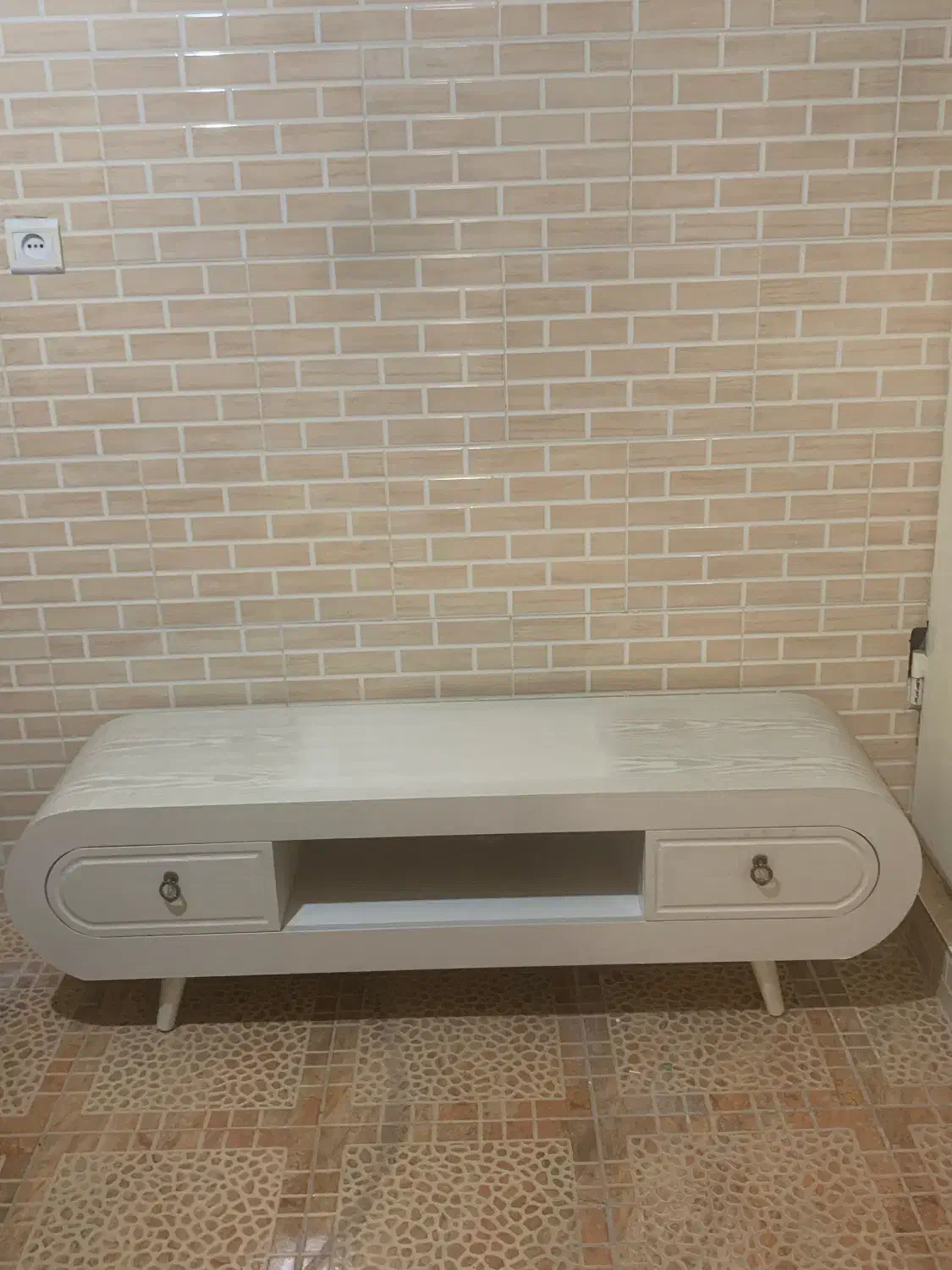 میز تلوزیون|میز تلویزیون|مهاباد (آذربایجان غربی), |دیوار