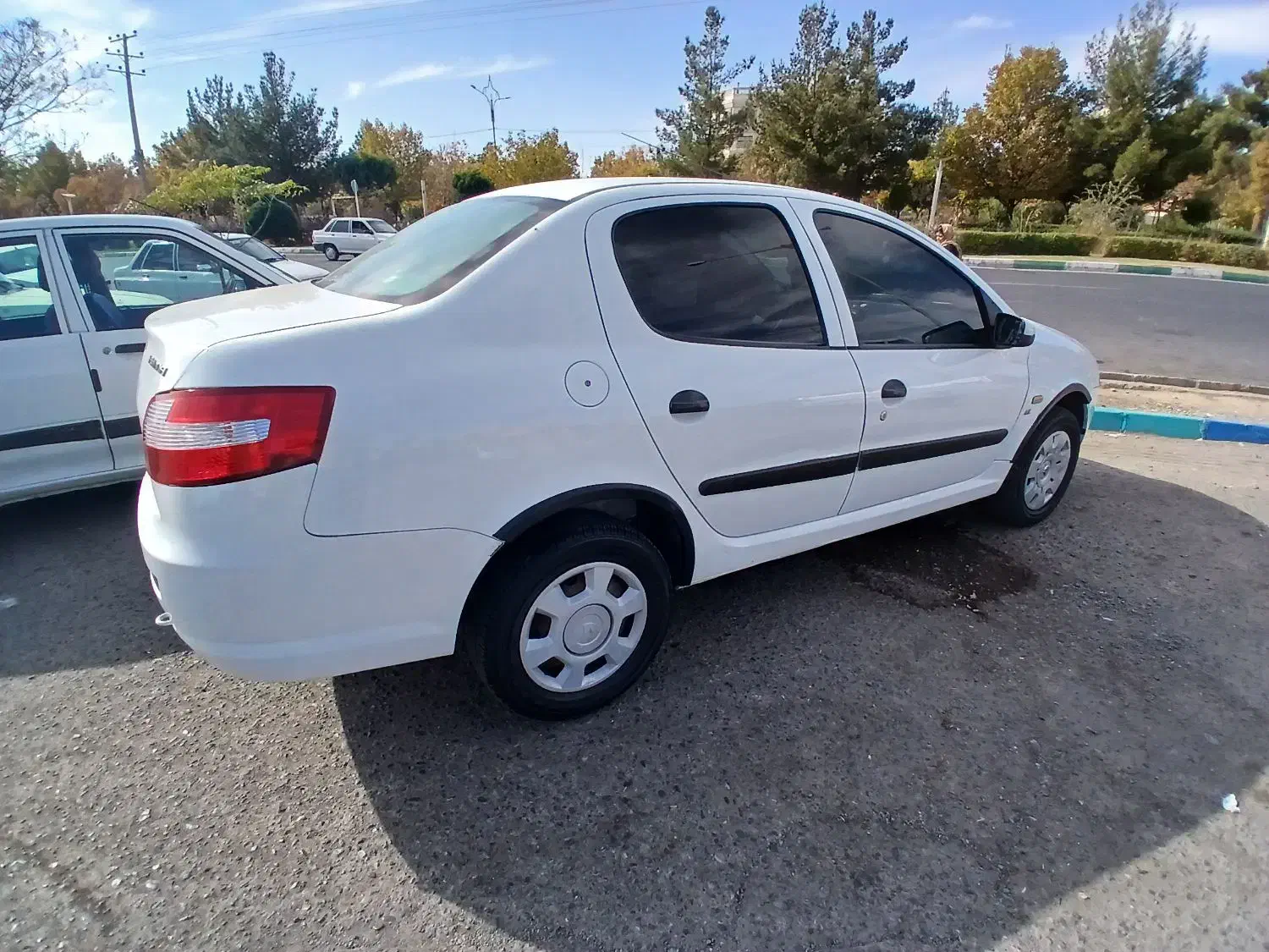 رانا مدل ۹۲ شاسی سالم|خودرو سواری و وانت|مشهد, گاز|دیوار