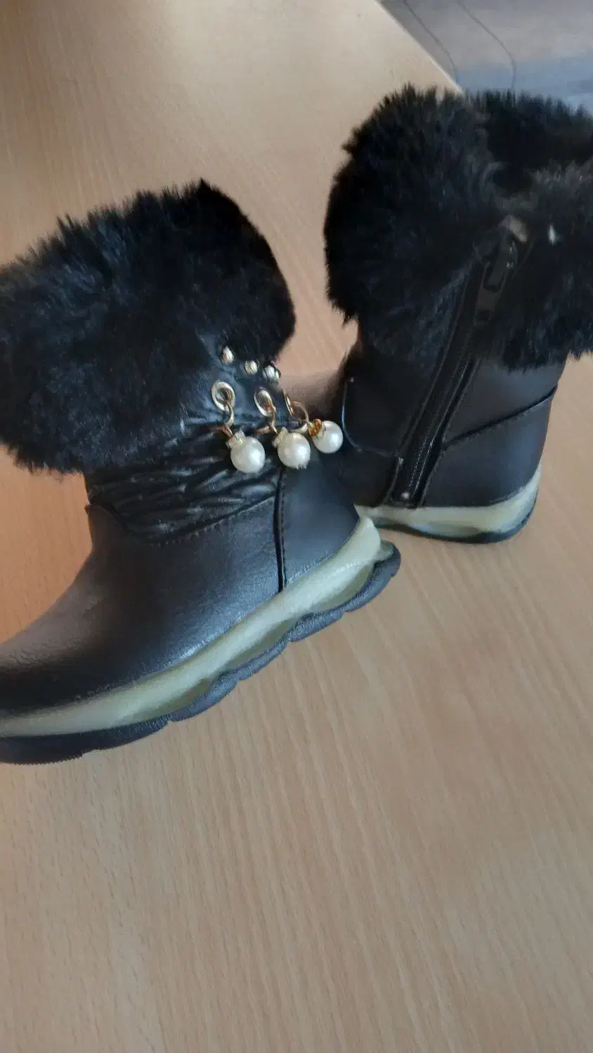 لباس بچه|کفش و لباس بچه|اراک, |دیوار