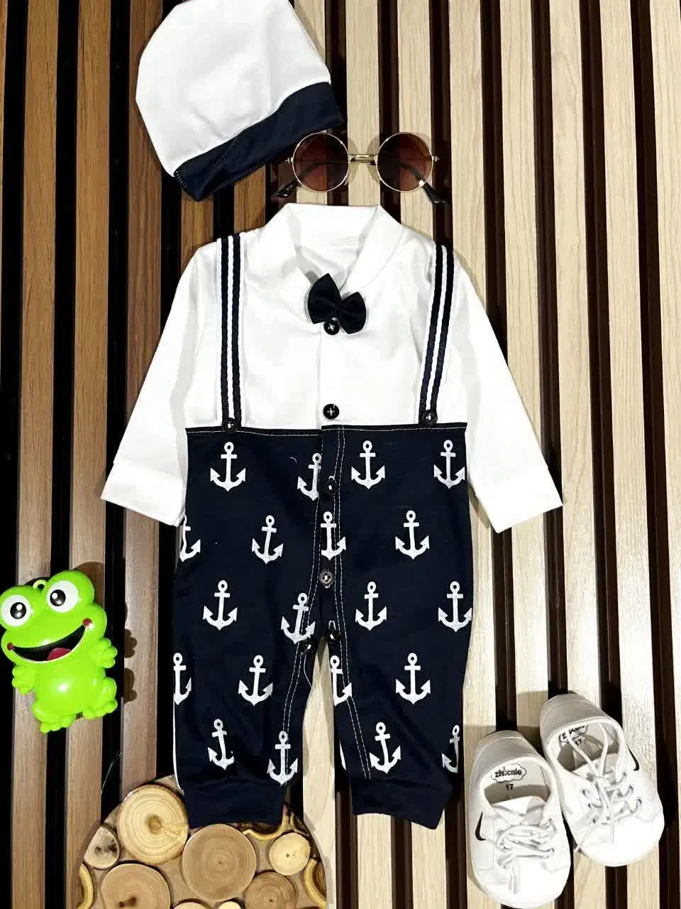 سرهمی های دخترونه و پسرونه مناسب سیسمونی|کفش و لباس بچه|قم, سعادتی|دیوار