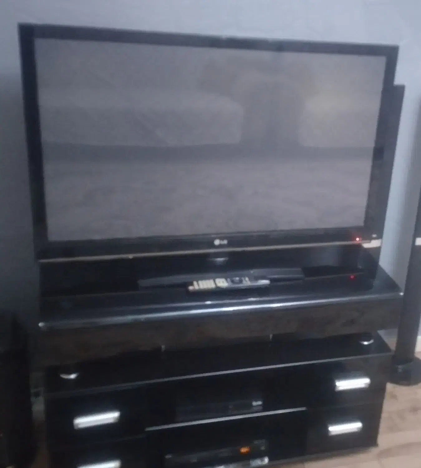 تلویزیون ال جی ال سی دی تمیز سالم|تلویزیون و پروژکتور|تهران, افسریه شمالی|دیوار