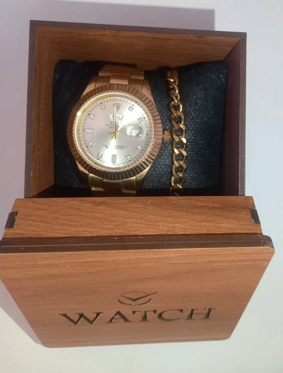 ساعت و دست بند|ساعت|اشنویه, |دیوار