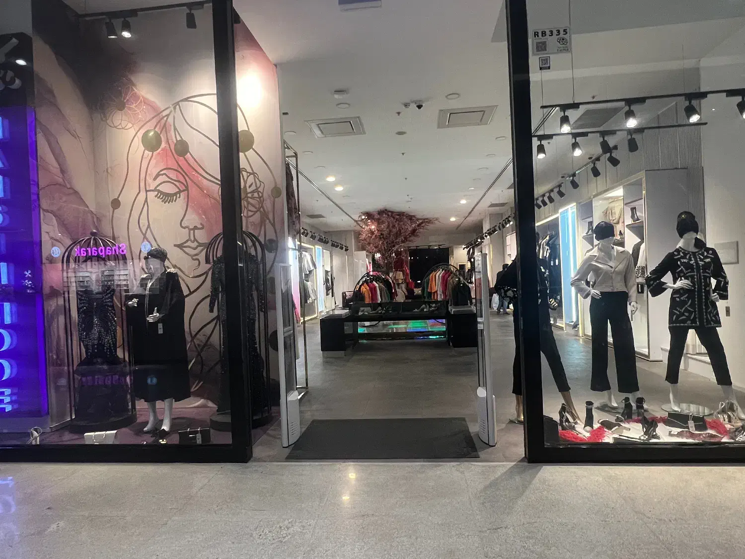 فروشنده خانم|استخدام بازاریابی و فروش|تهران, آبشار تهران (دریاچه)|دیوار