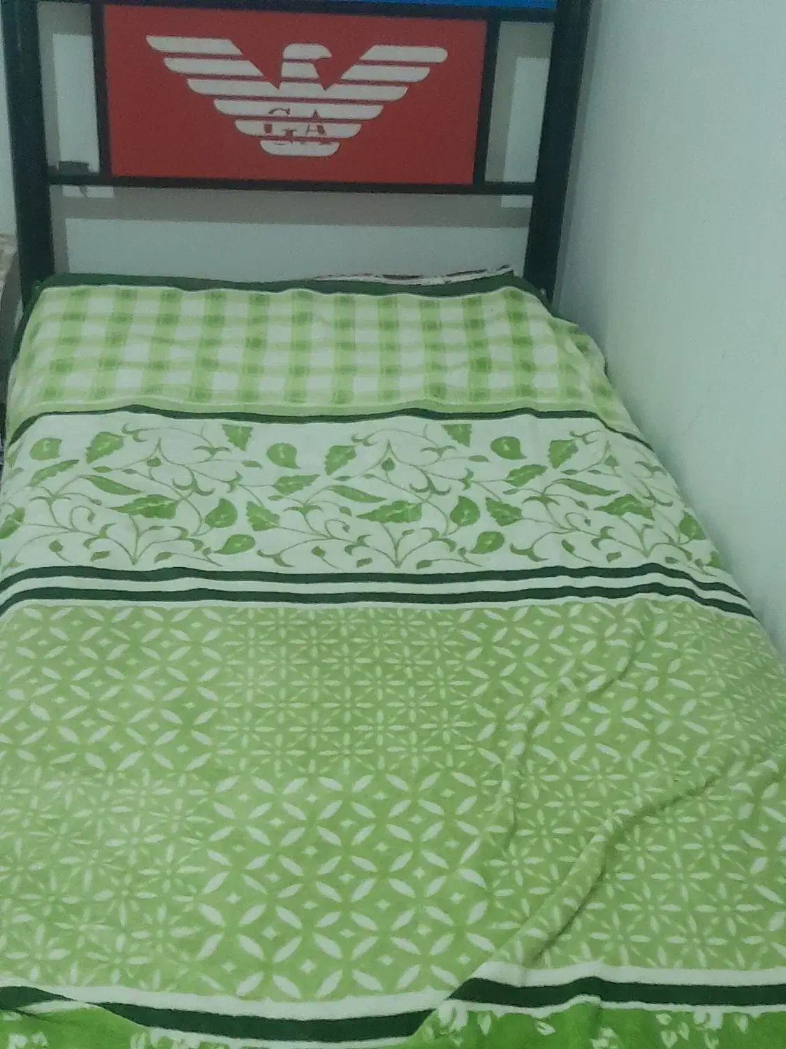 جنس فلز|تخت و سرویس خواب|کوهدشت, |دیوار