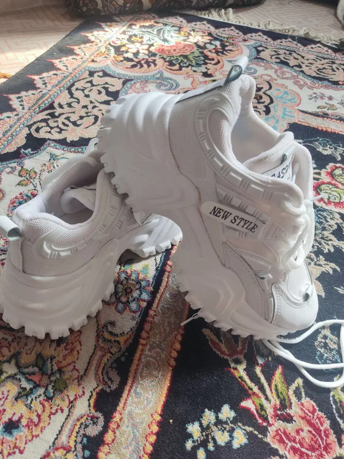 کفش اسپرت|کیف، کفش، کمربند|بوشهر, |دیوار