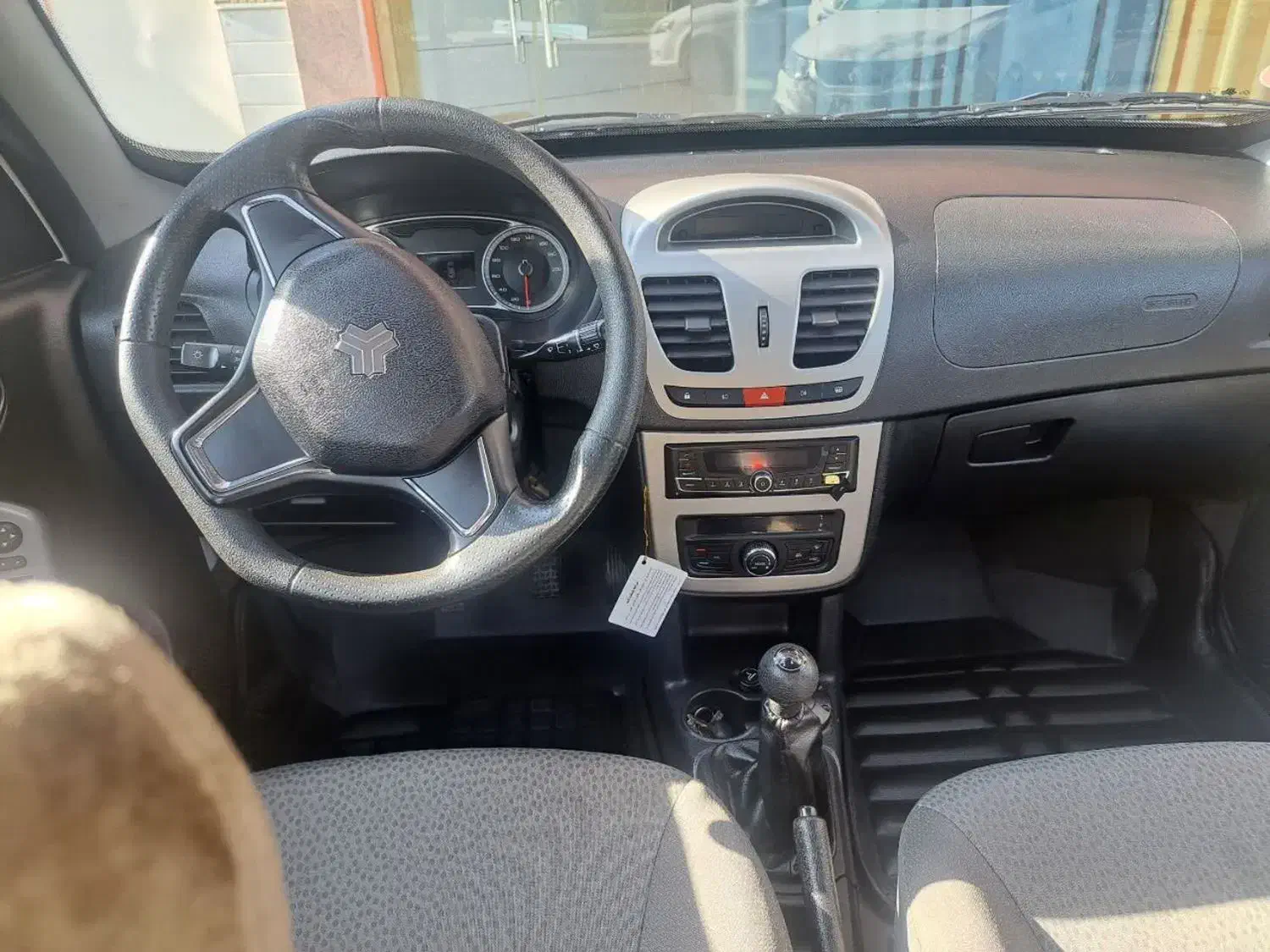 ساینا اس ۸۵ گانه ۴۰۴ زیر قیمت بازار|خودرو سواری و وانت|قم, صفائیه|دیوار