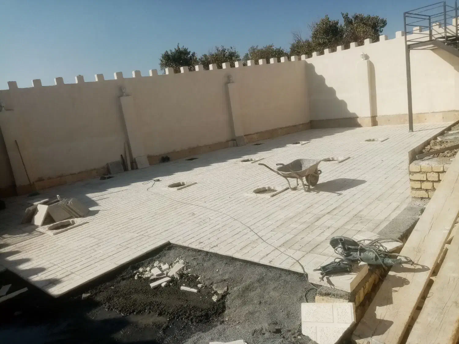 انجام کاشیکاری وسنگکاری|خدمات پیشه و مهارت|خمین, |دیوار