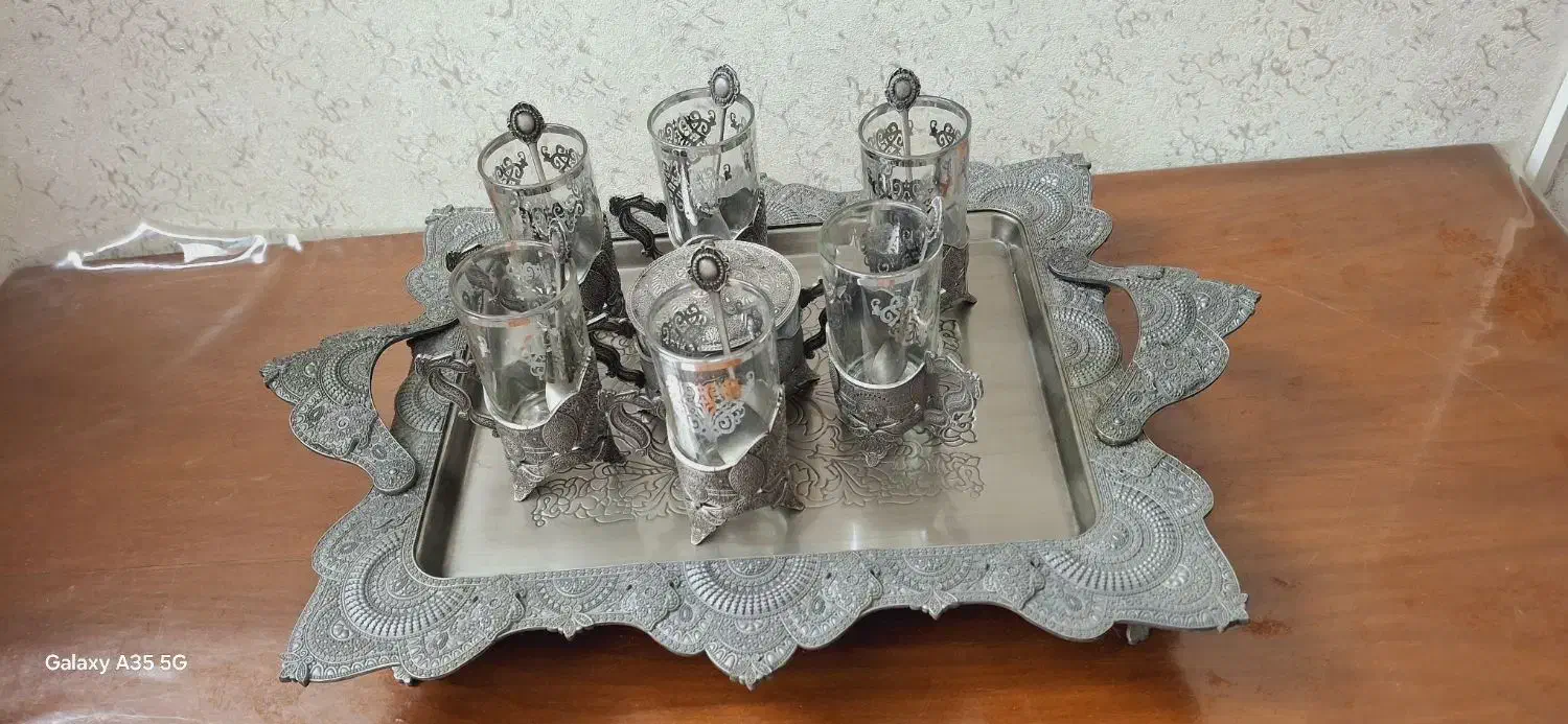 سینی و استکان و قندان سرویس|ظروف سرو و پذیرایی|قرچک, شهرک طلائیه|دیوار