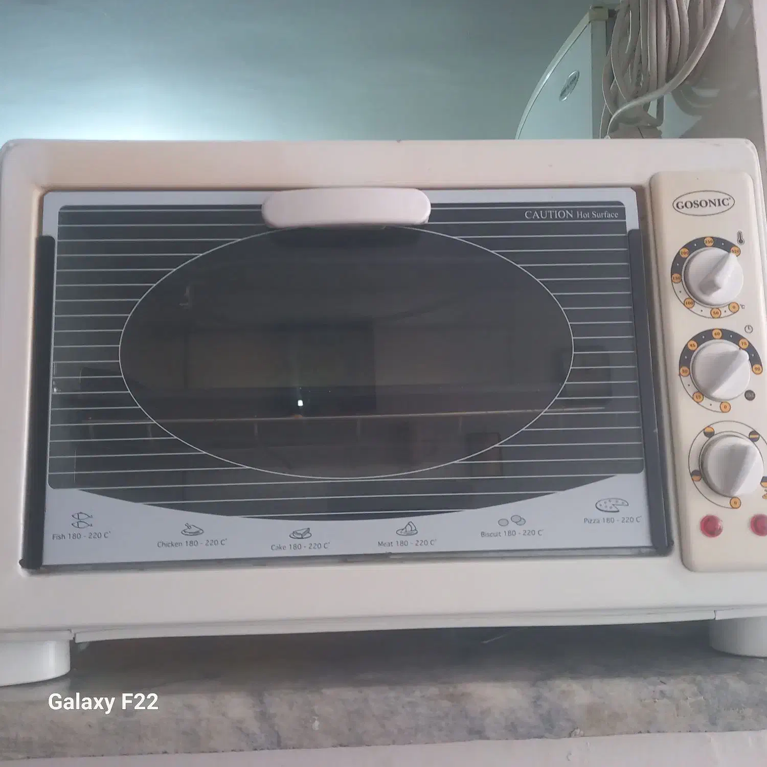 یک عدد توستر سالم و تلویزیون ۲۱ اینچ ال جی|تلویزیون و پروژکتور|مشهد, طلاب|دیوار