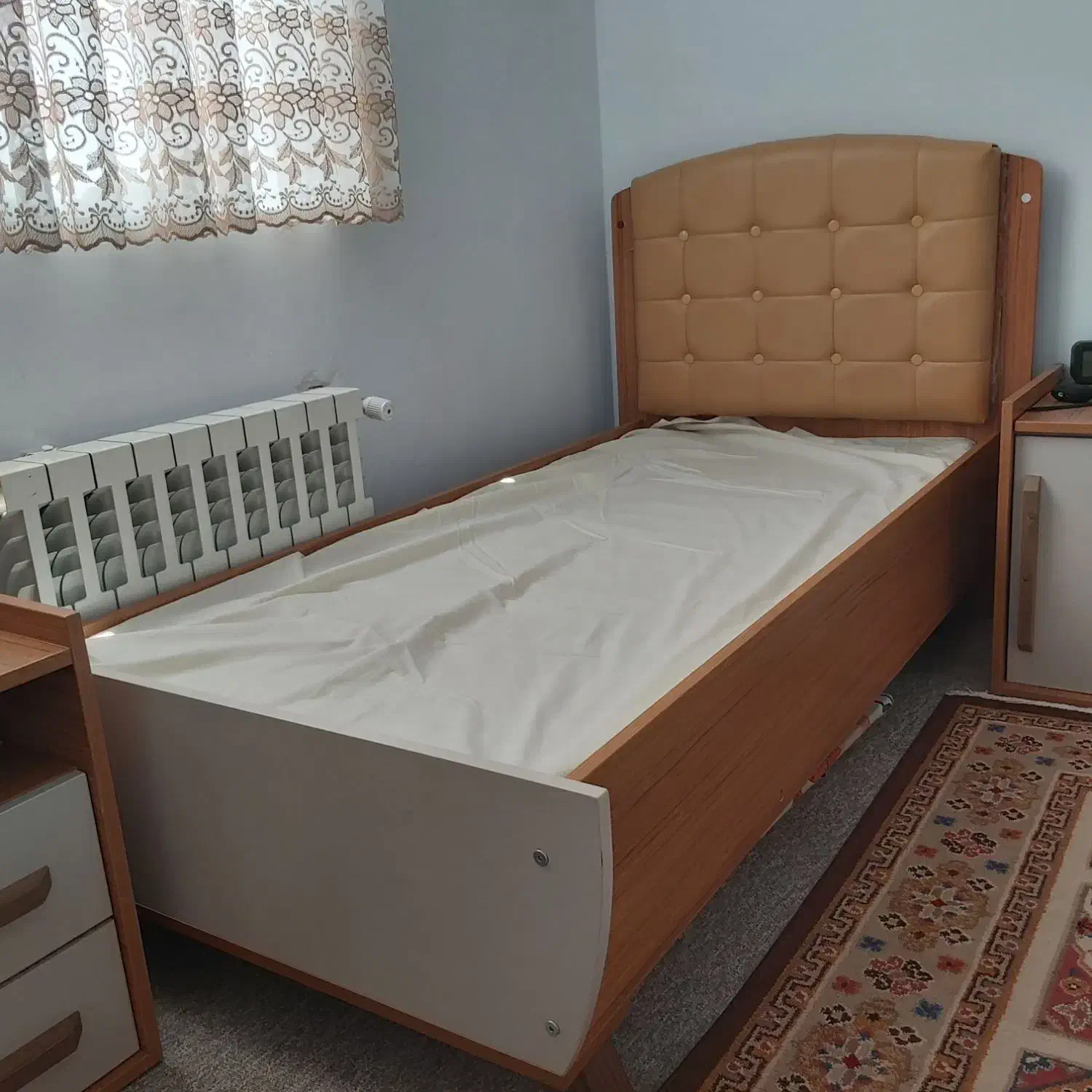 تخت و کمد دو منطوره شرکتی|تخت و صندلی بچه|نورآباد, |دیوار