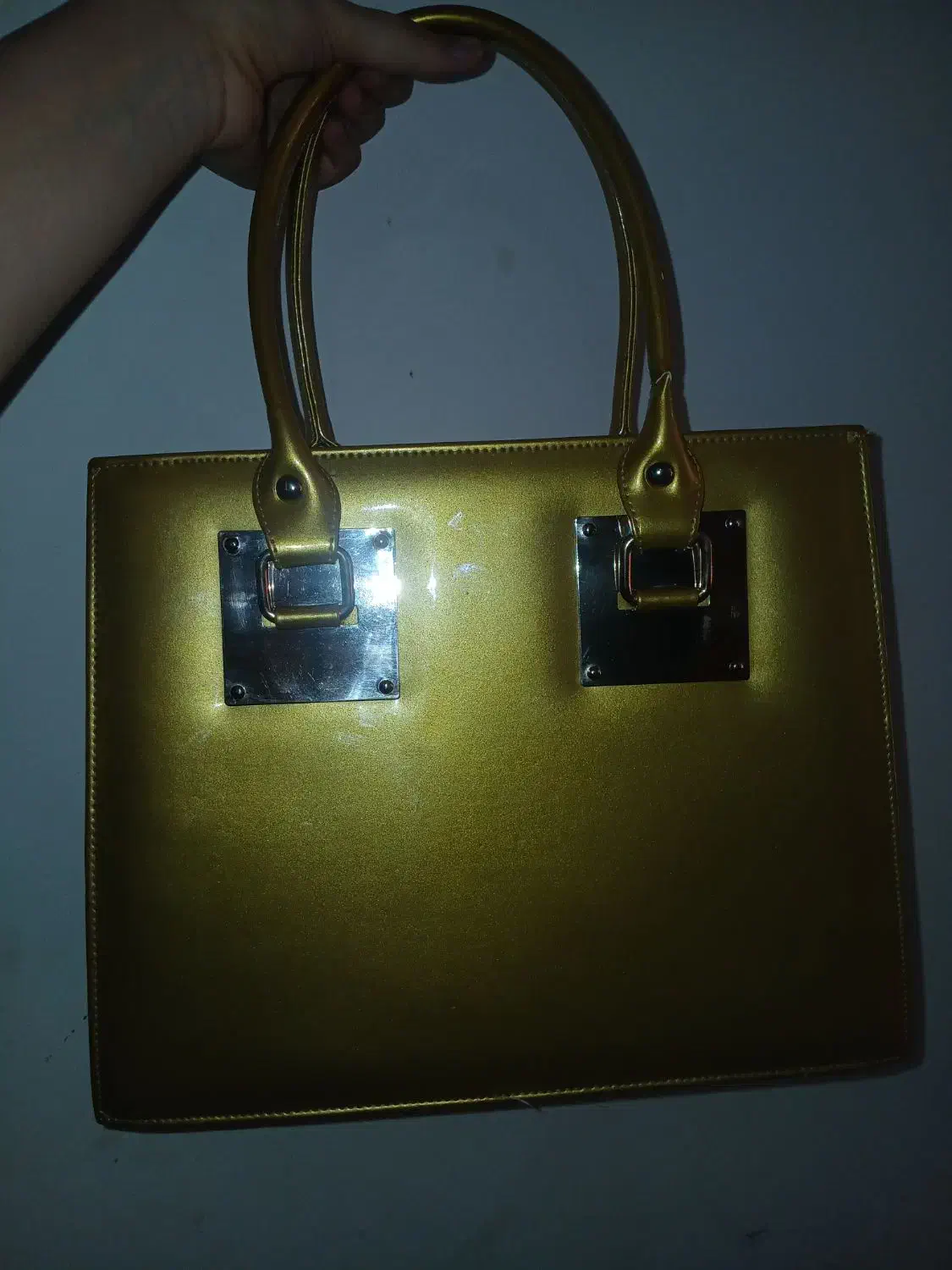 کیف مجلسی|کیف، کفش، کمربند|گلبهار, شهر جدید گلبهار|دیوار