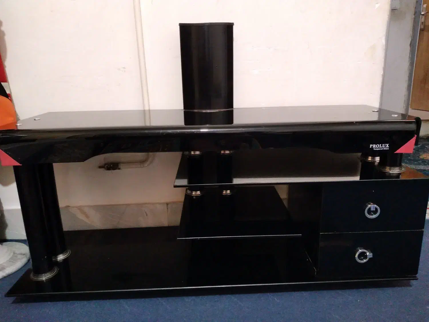 میز جلو مبلی و میز تی وی|مبلمان خانگی و میز عسلی|سیرجان, |دیوار