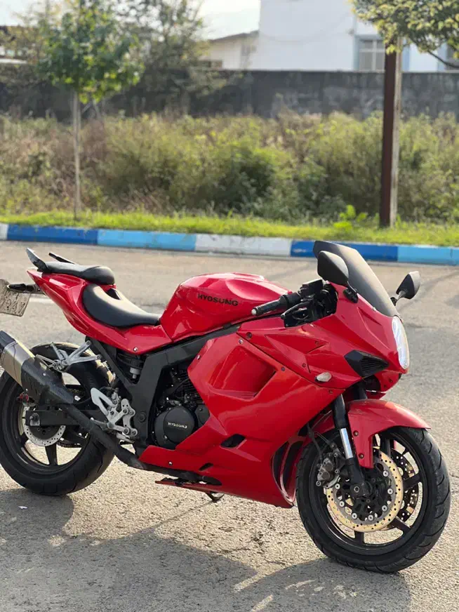 هیوسانگ ۲۵۰ جفت سیلندر سند دار|موتورسیکلت|احمدسرگوراب, |دیوار