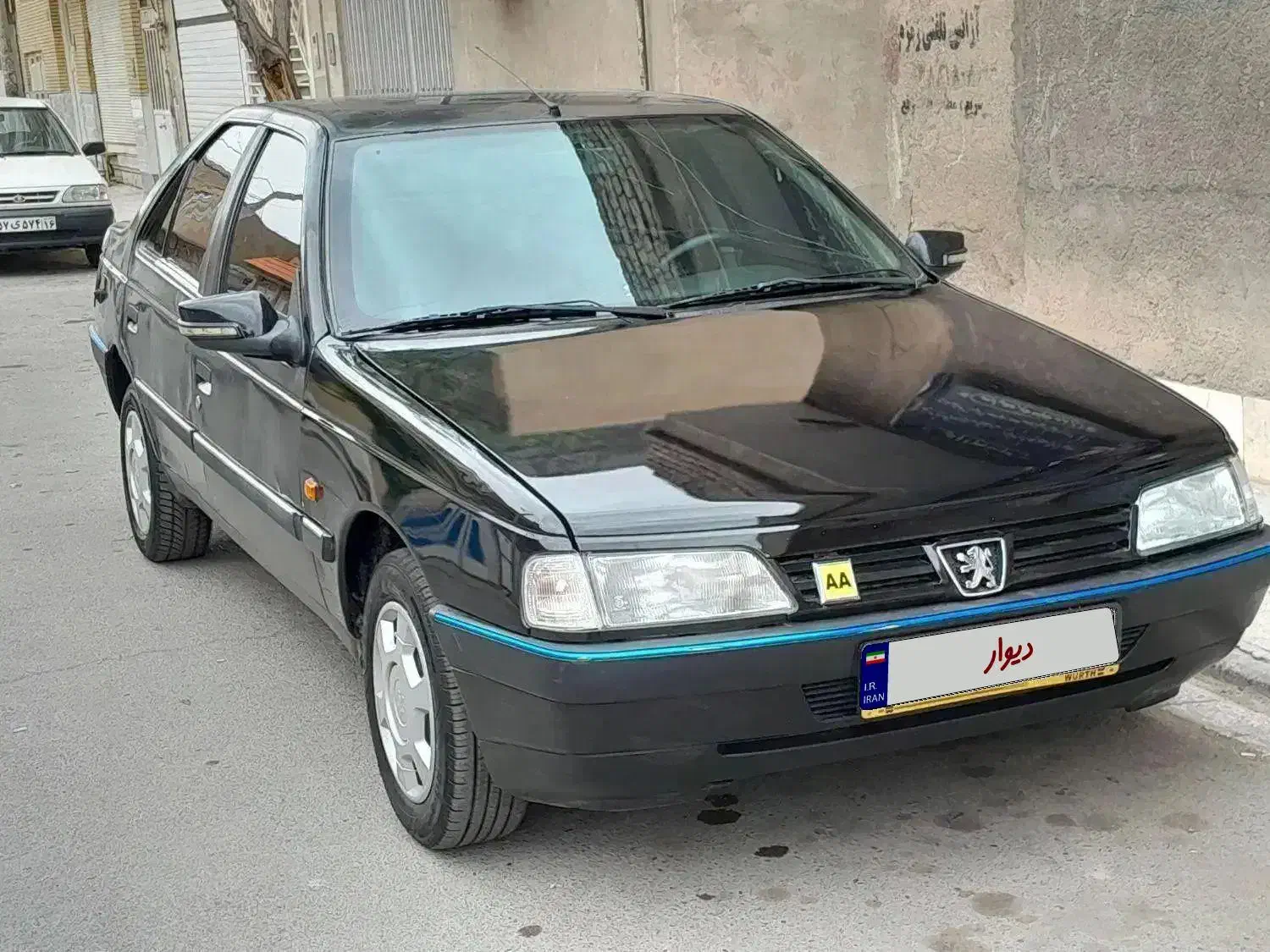 پژو ۴۰۵ مدل ۸۲ انژکتور ۱۸۰۰ زیمنس فرانسوی|خودرو سواری و وانت|قم, زند آباد|دیوار