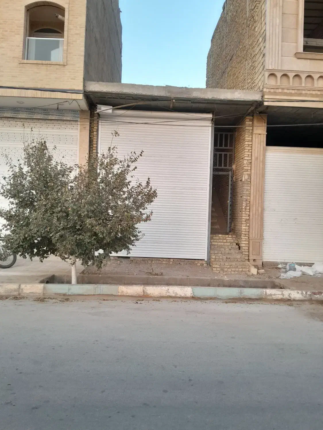 مغازه ۵۴ متری   تجاری  بلوارمدرس  اکرم آباد|فروش مغازه و غرفه|یزد, |دیوار