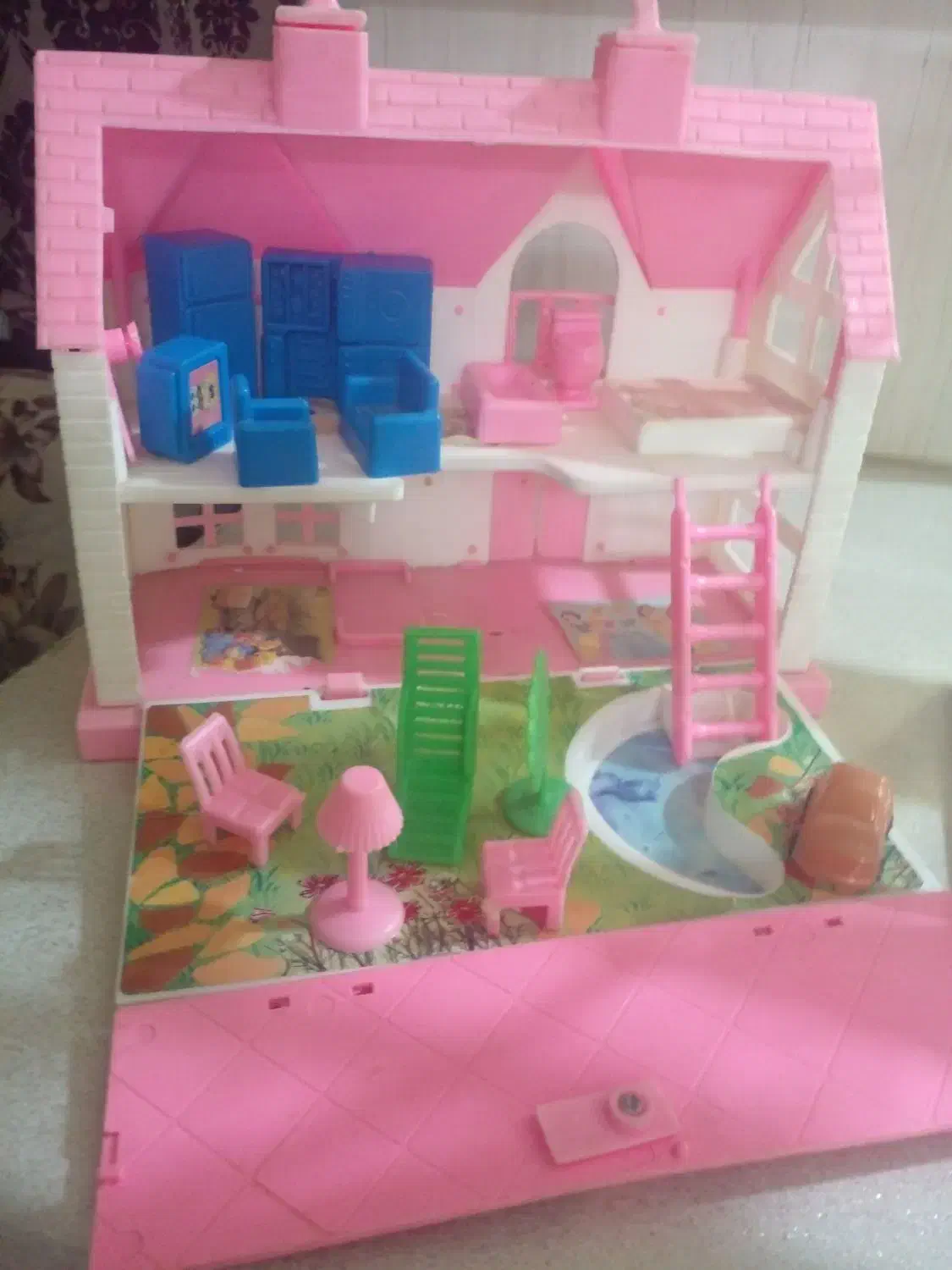 قاب عکس چرخ وفلکی و خانه بازی|اسباب‌بازی بچه|ساوه, |دیوار