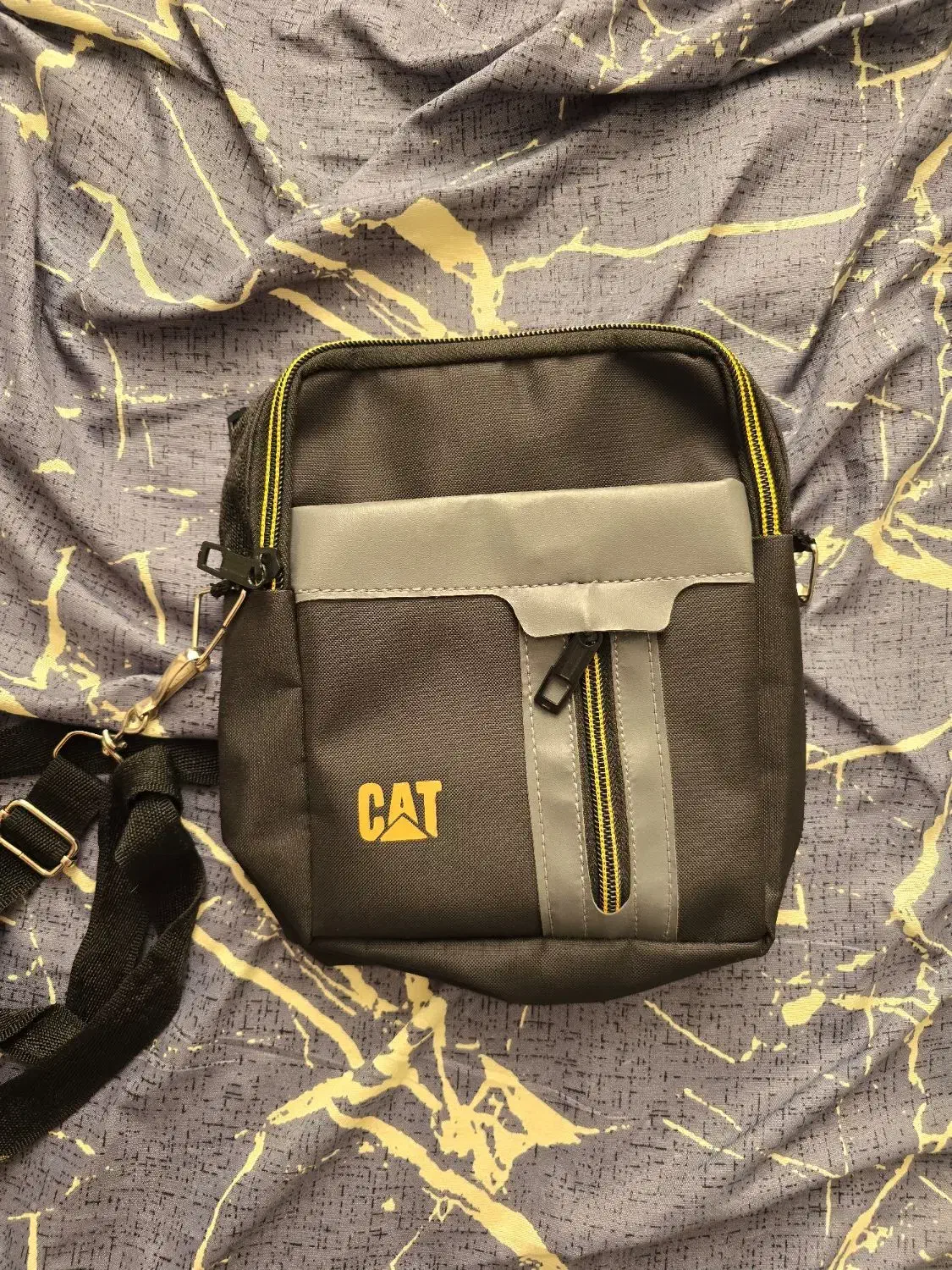 کیف دوشی|کیف، کفش، کمربند|فردیس, شهرک ۱۱۰|دیوار