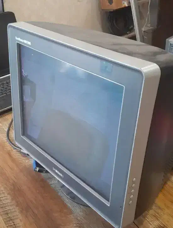 مانیتور سامسونگ|قطعات و لوازم جانبی رایانه|گلبهار, شهر جدید گلبهار|دیوار