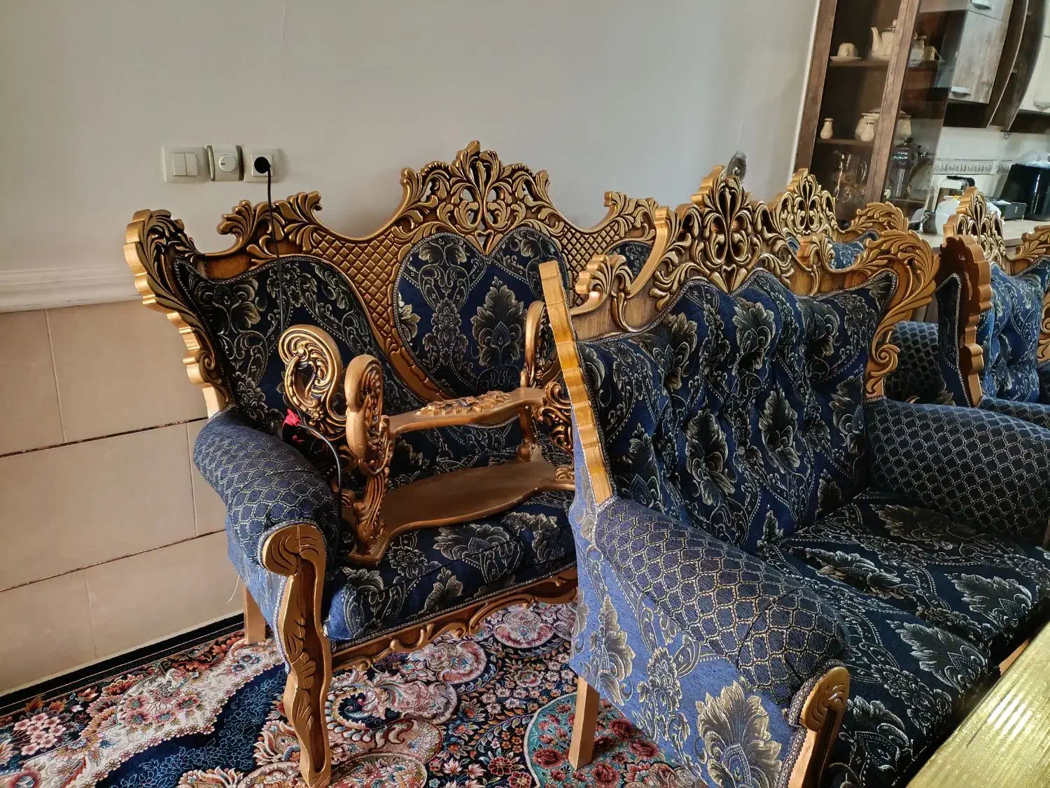 مبل هفت نفره تمیز|مبلمان خانگی و میز عسلی|شبانکاره, |دیوار