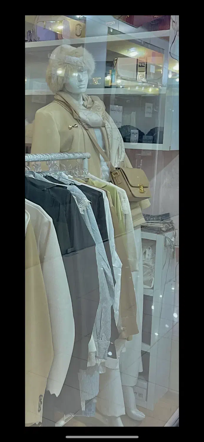 مانکن دخترانه سفید|فروشگاه و مغازه|میانه, |دیوار