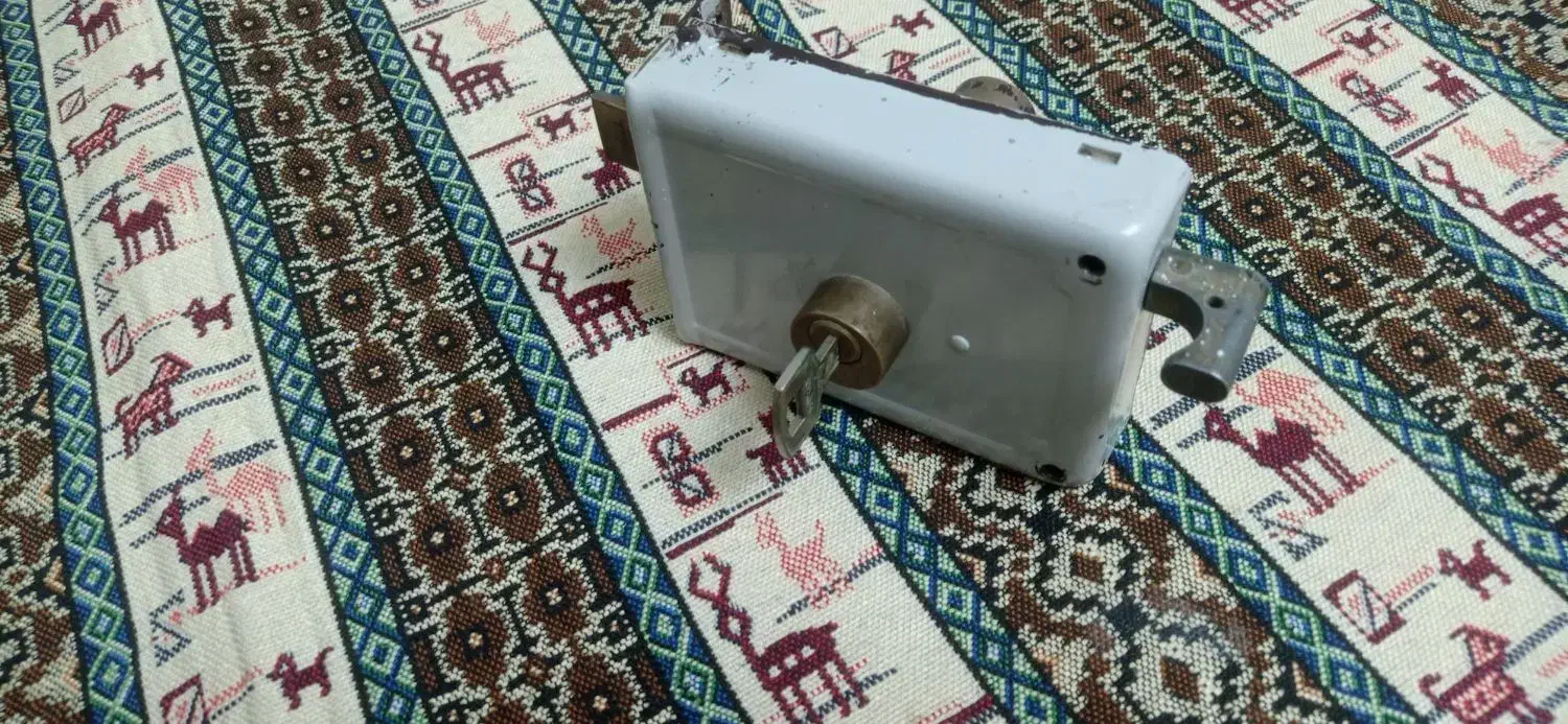 قفل درب منزل|ابزارآلات|سنندج, |دیوار