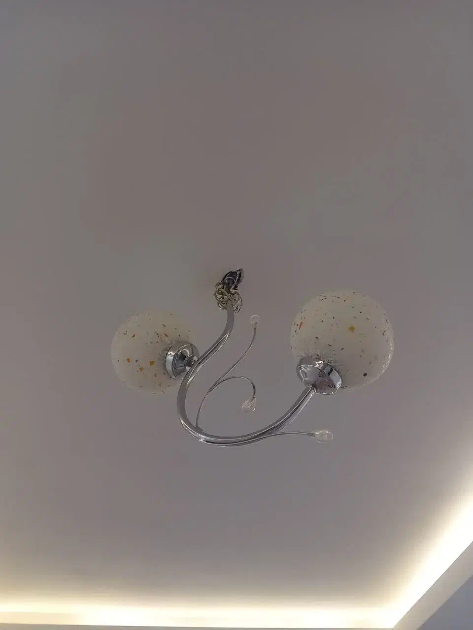 لوستر دوشاخه|لوستر و چراغ آویز|قم, انسجام|دیوار