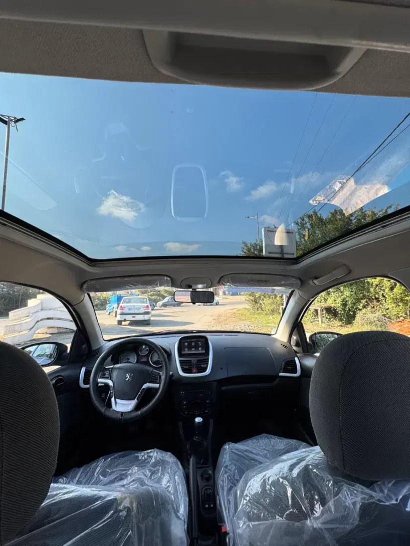 پژو207پاناروما مدل1401|خودرو سواری و وانت|رشت, بلوار گیلان|دیوار