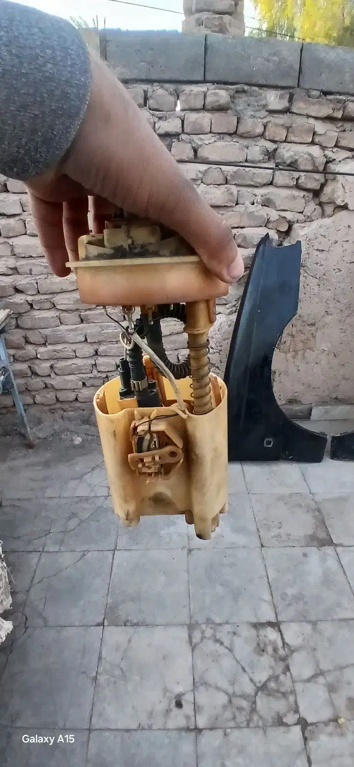 گلگیر با پمپ بنزین ۴۰۵|قطعات یدکی و لوازم جانبی|بم, |دیوار