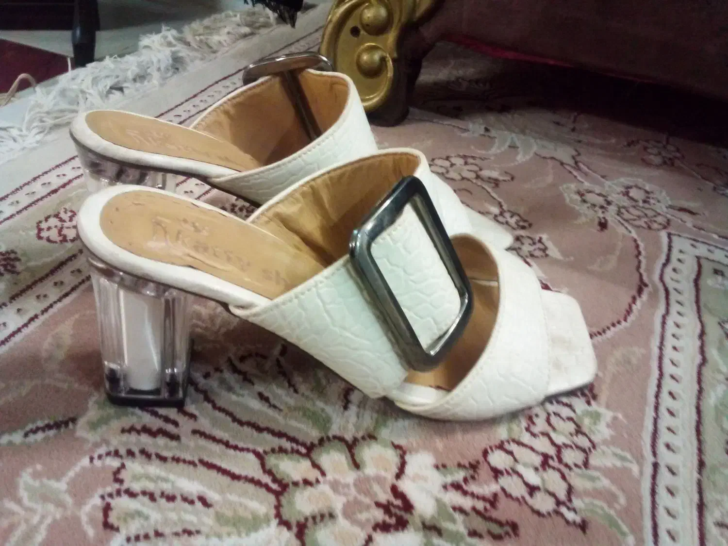 دمپایی مجلسی|کیف، کفش، کمربند|بروجرد, |دیوار