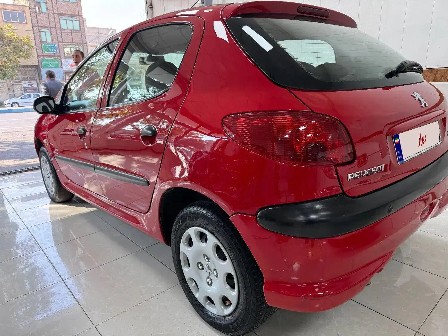 ۲۰۶ تیپ ۲. مدل ۹۸ در حد (نقد و اقساط)|خودرو سواری و وانت|تبریز, |دیوار