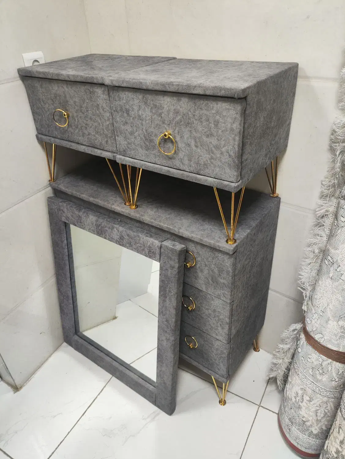 در حد آکبند|تخت و سرویس خواب|سنندج, |دیوار