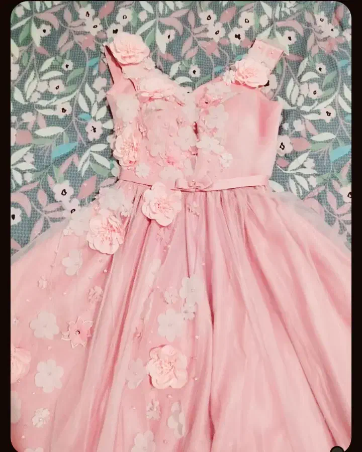 لباس شب|لباس|نیشابور, تریا پارک|دیوار