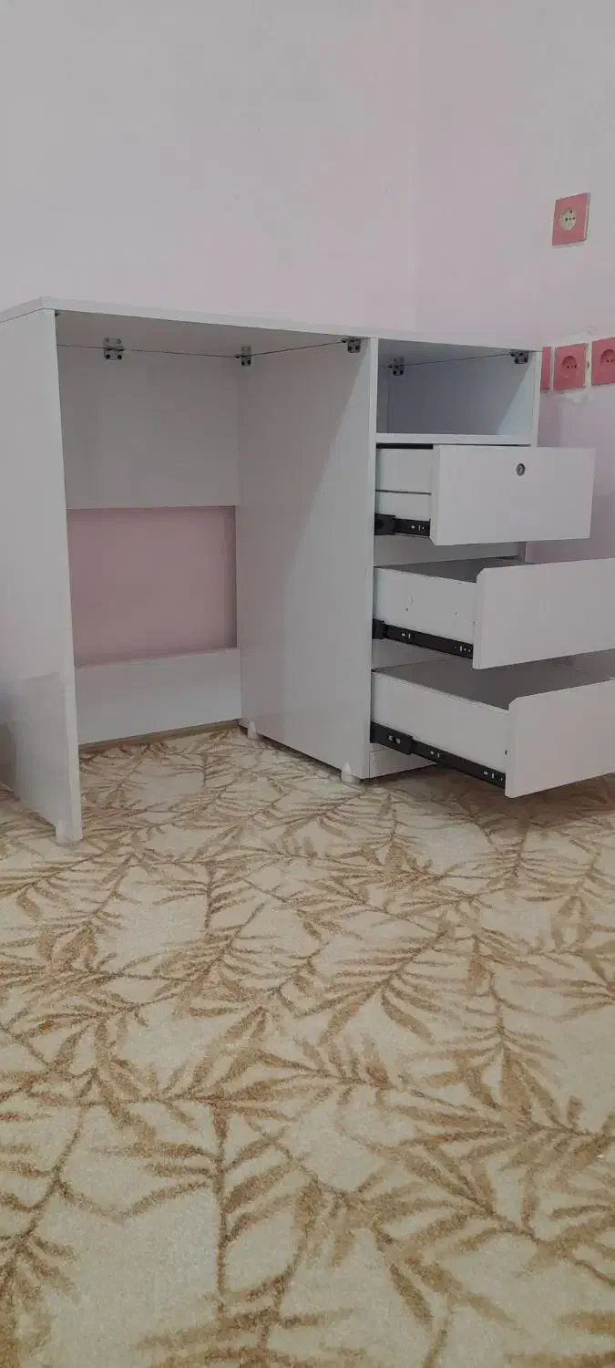 میز سفید|میز تحریر و کامپیوتر|ایذه, |دیوار