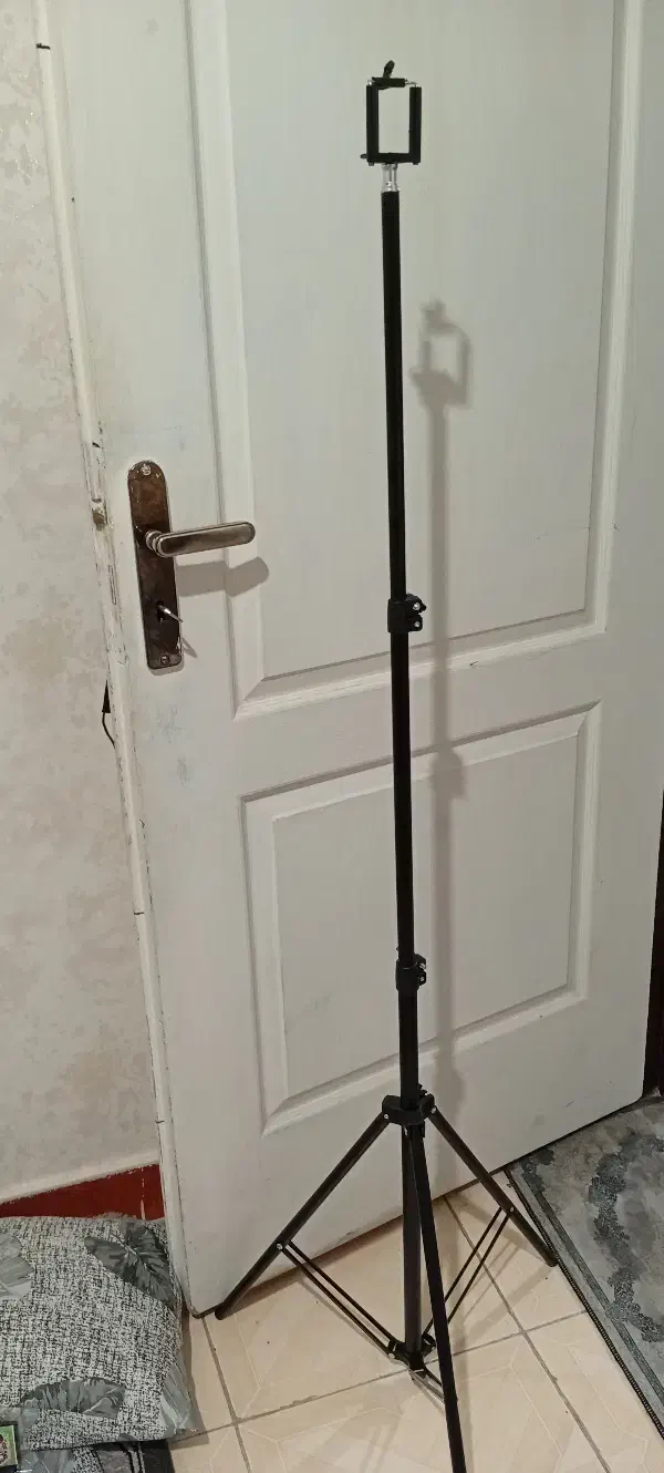 سه پایه گوشی|دوربین عکاسی و فیلمبرداری|اسلامشهر, شهرک سالور|دیوار