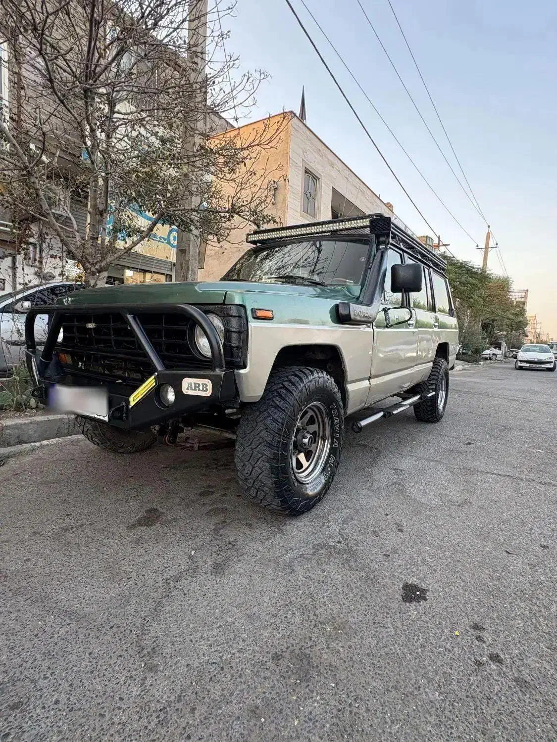 نیسان پاترول 4 در 4 سیلندر، مدل ۱۳۸۰|خودرو سواری و وانت|تهران, جنت‌آباد شمالی|دیوار