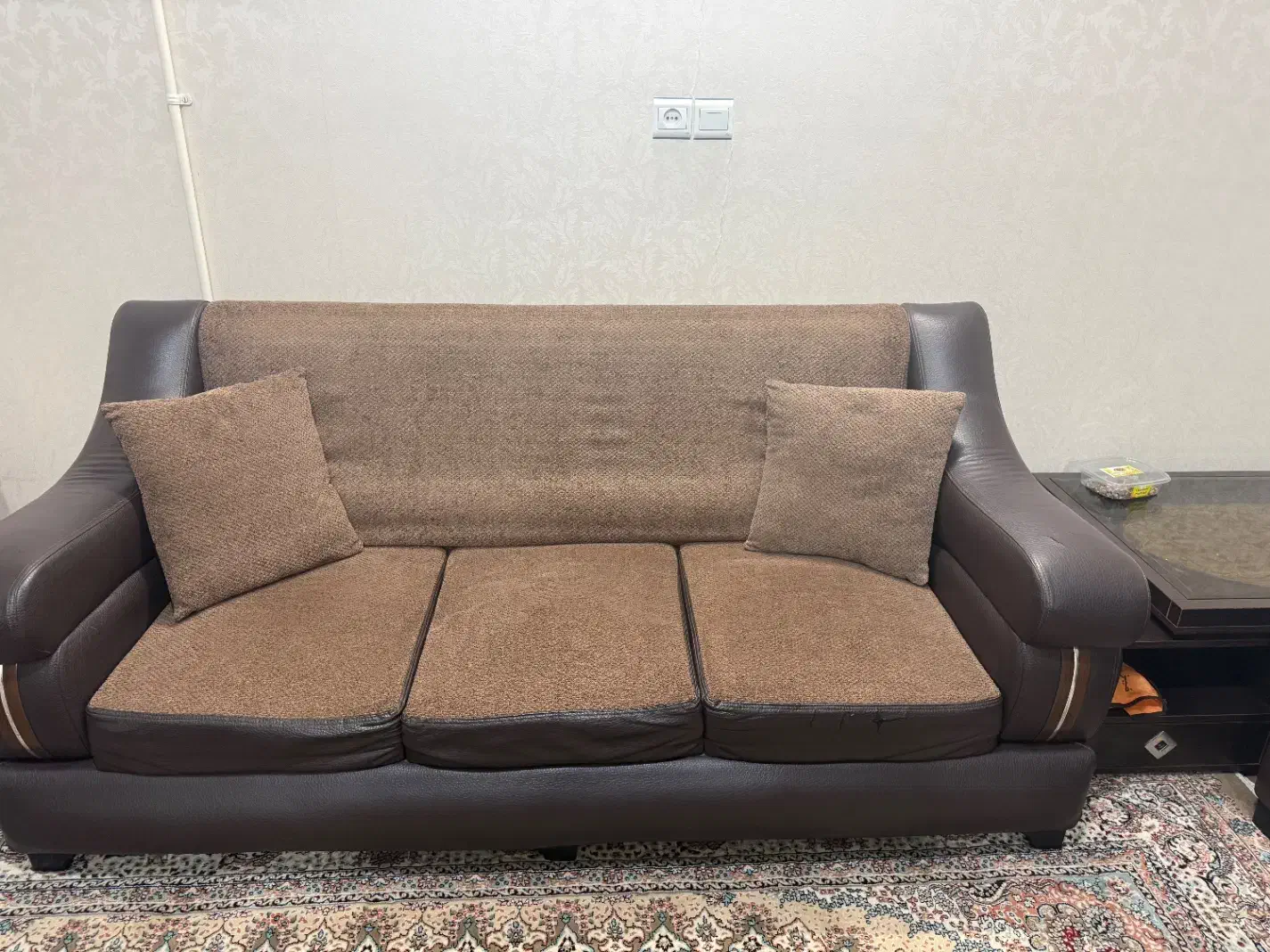 مبل  ۷ نفره|مبلمان خانگی و میز عسلی|رباط‌کریم, رباط‌کریم|دیوار