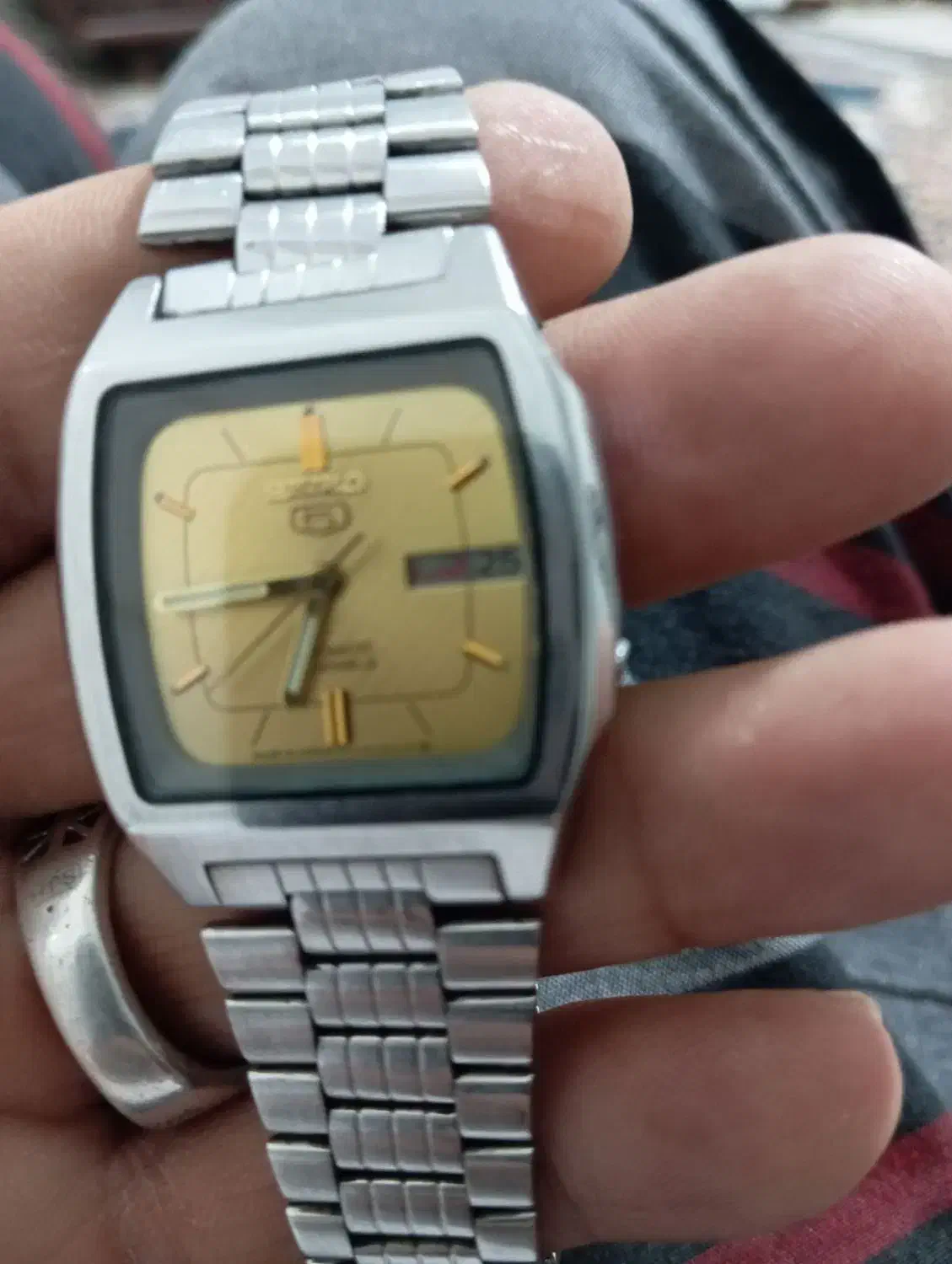 سلام ساعت س کو پنچ 21سنگ|ساعت|قم, علی آباد|دیوار