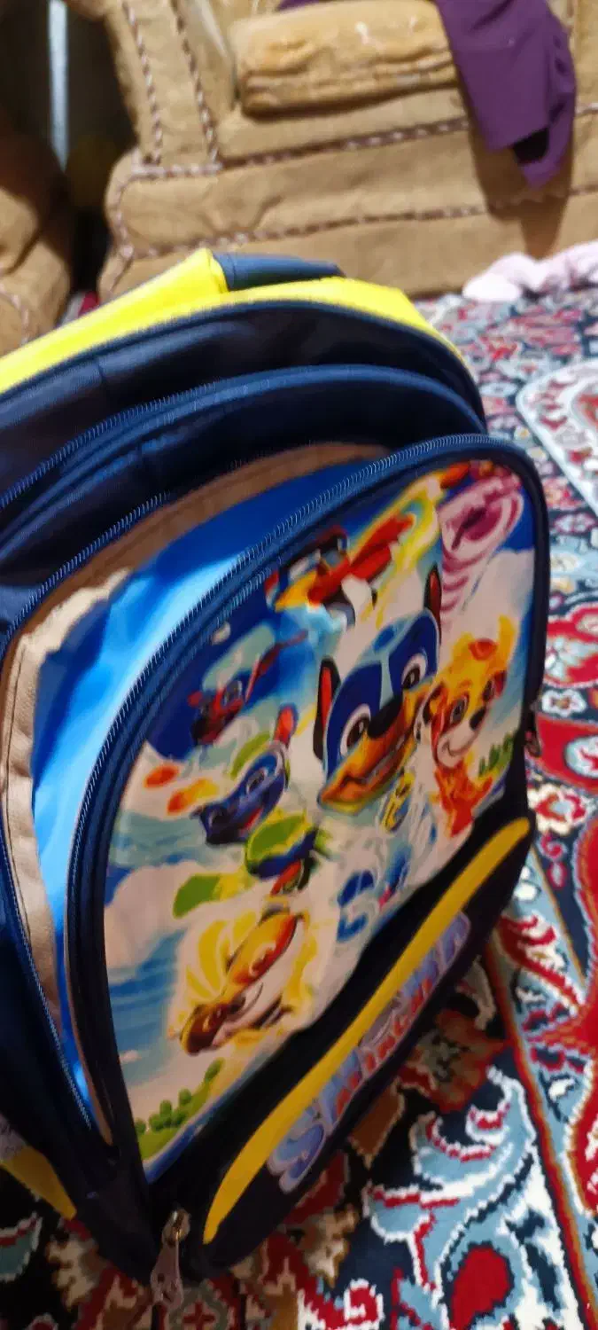 کیف مدرسه نونوـ|کیف، کفش، کمربند|خرم‌آباد, |دیوار