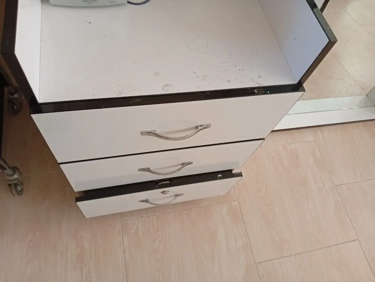 اینه و کنسول|بوفه، ویترین، کنسول|یزد, |دیوار