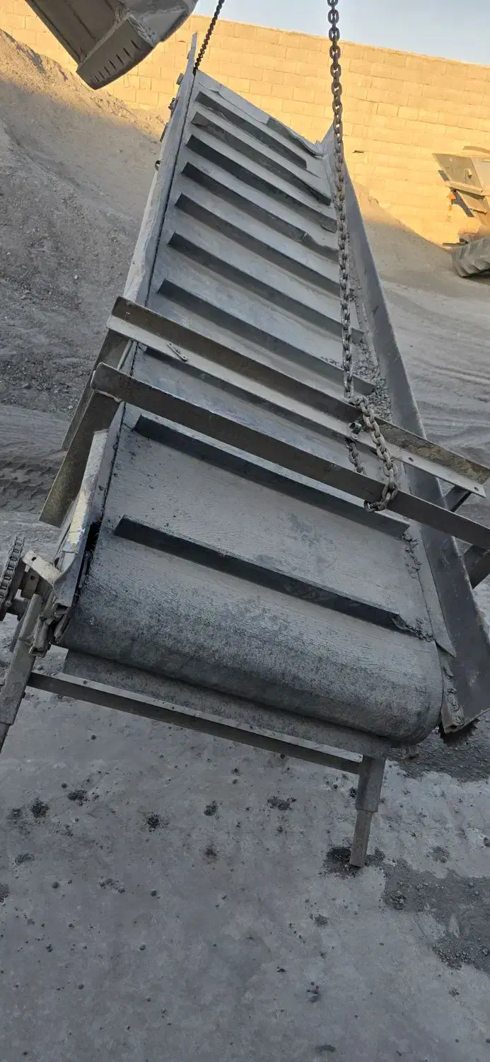 گیربکس روسی فیدر نوار نقاله|ماشین‌آلات صنعتی|خمینی‌شهر, |دیوار