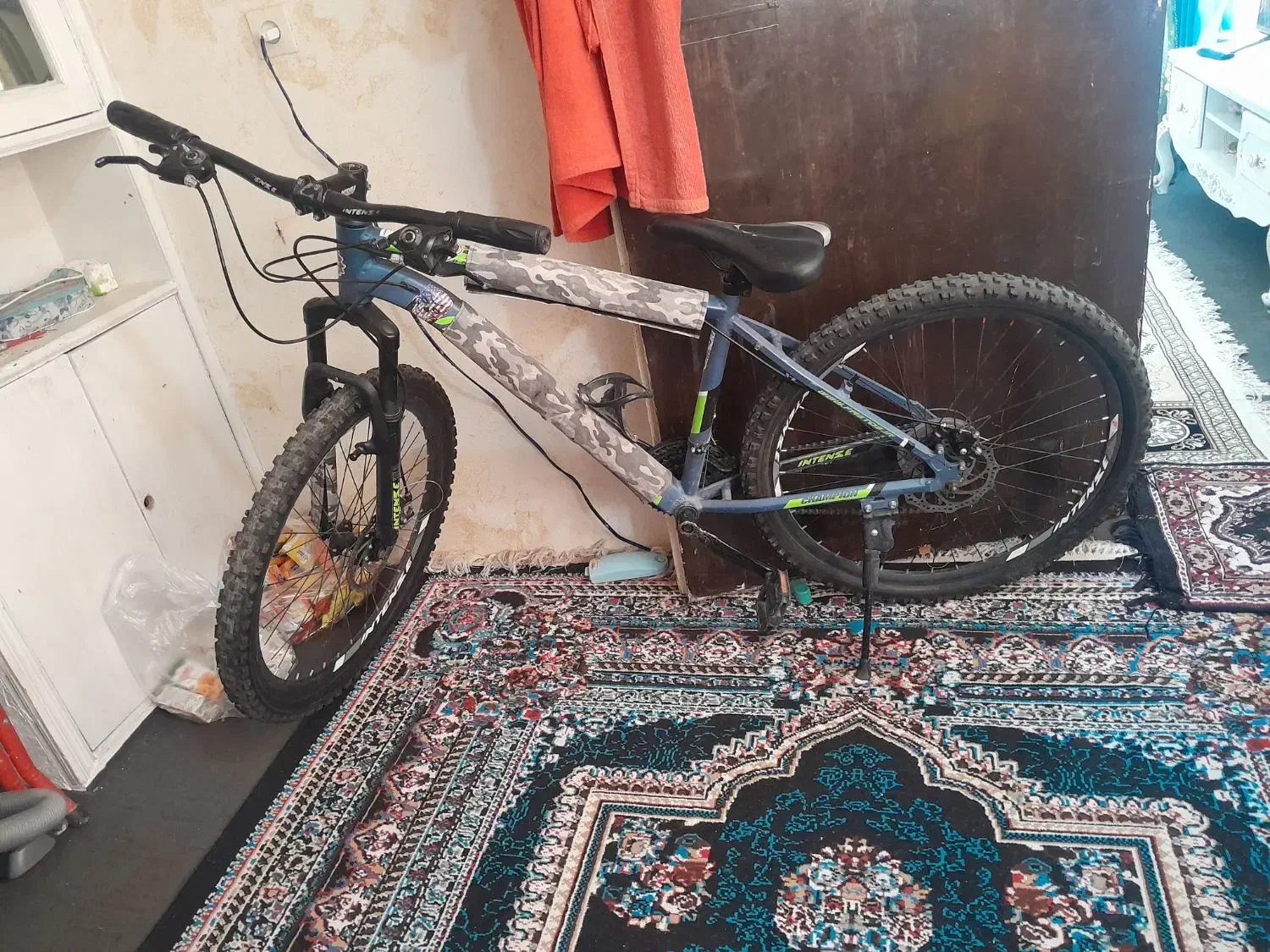 دوچرخه|دوچرخه، اسکیت، اسکوتر|فولادشهر, B1|دیوار