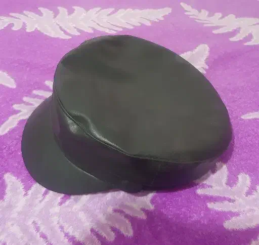 کلاه چرم زنانه فرانسوی|لباس|بهارستان, |دیوار