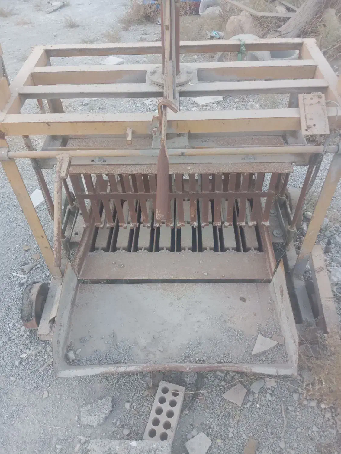 دستگاه بلوک زنی|ماشین‌آلات صنعتی|شهریار, شهرک شاهد|دیوار