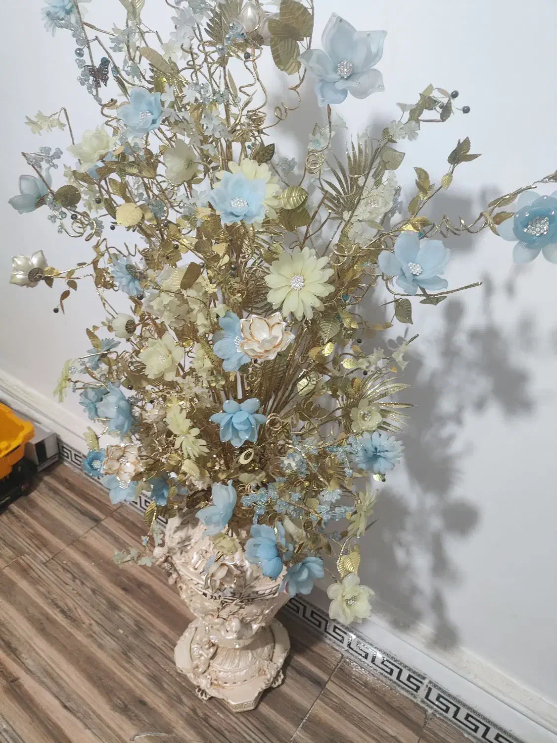 گل مصنوعی|گل مصنوعی|هشتگرد, شهرک راه آهن|دیوار