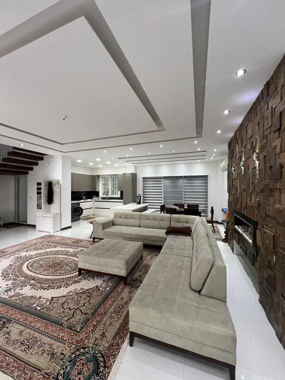 آپارتمان ۱۴۵ متر سه خواب (زعفرانیه) میرداماد|اجارهٔ آپارتمان|تبریز, |دیوار