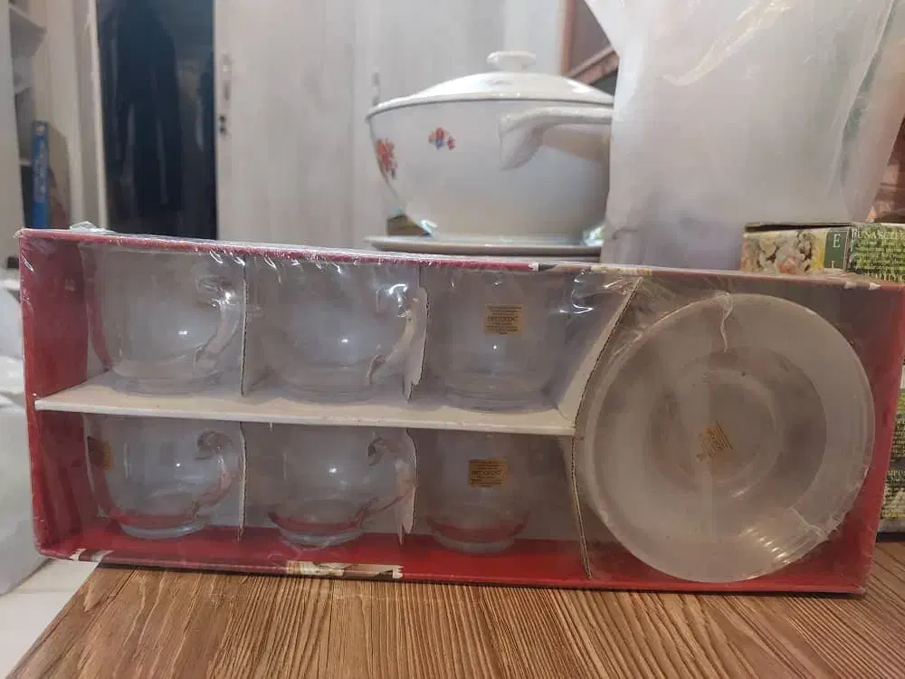 فنجان نعلبکی کریستال|ظروف سرو و پذیرایی|رشت, جانبازان|دیوار