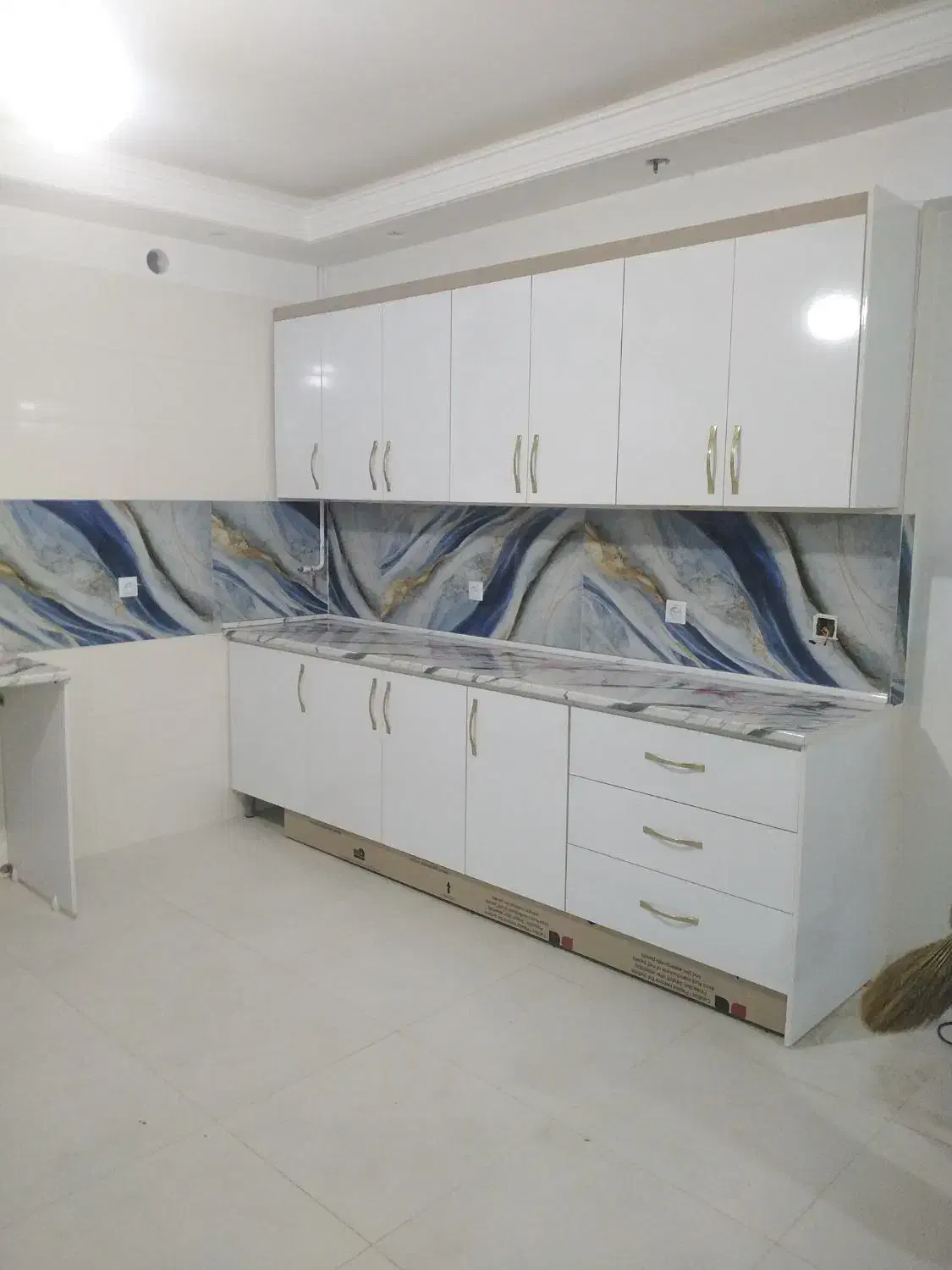 شهر کابینت|آب‌چکان و نظم‌دهنده ظروف|رباط‌کریم, شهرک صنعتی صباشهر|دیوار