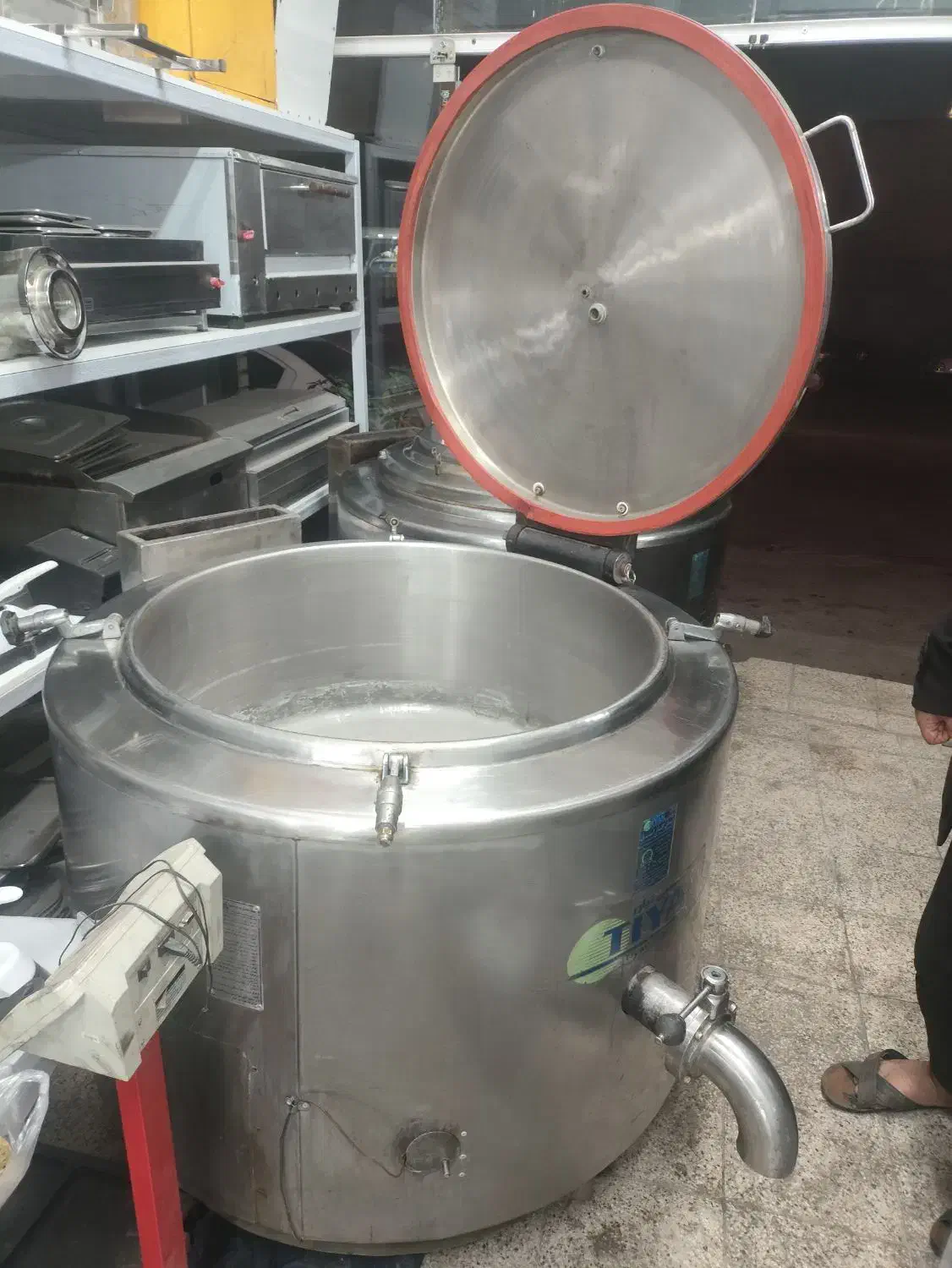 دیگ بخارپز تیان کم کار تمیز|کافی‌شاپ و رستوران|مشهد, کوشش|دیوار