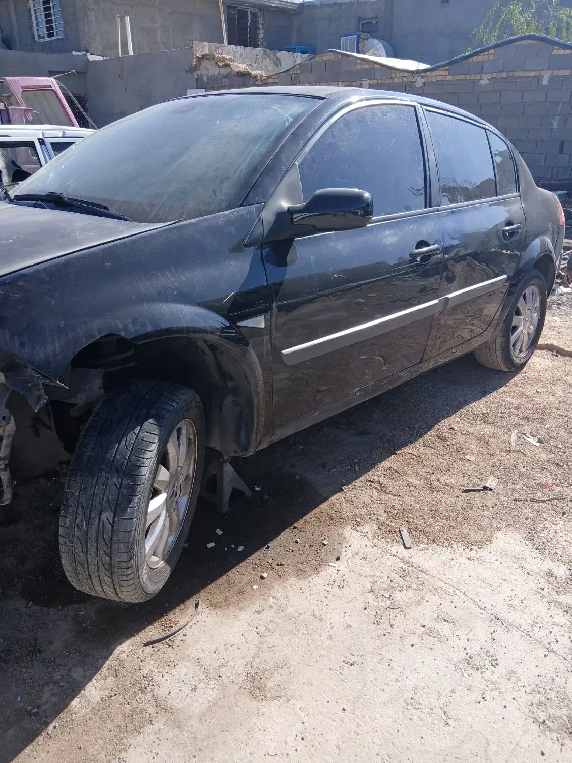 مگان ۲۰۰۰ مدل ۸۹ کم ضرب|خودرو سواری و وانت|شیراز, قلات|دیوار