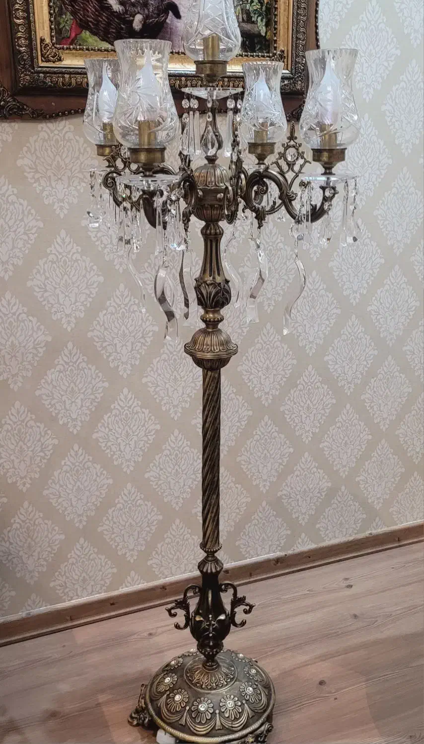 آباژور کنار سالنی|چراغ خواب و آباژور|رشت, معلم|دیوار